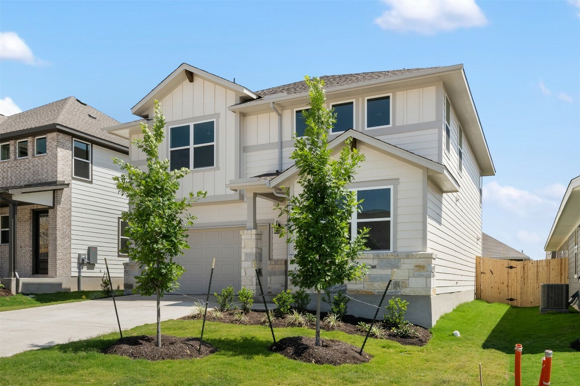 Property Photo: 282 Wrangell Way TX 78620