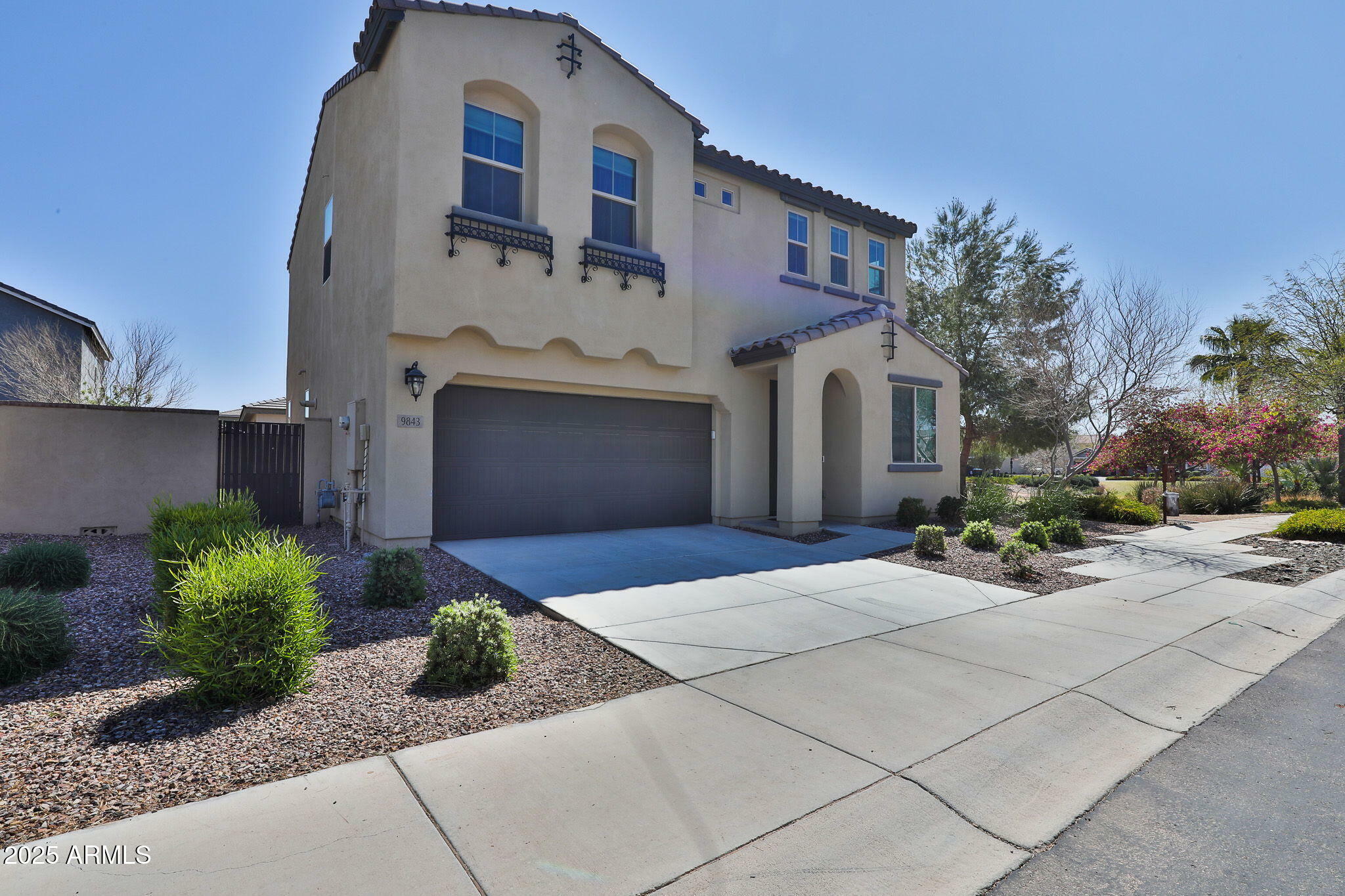 Property Photo: 9843 E Palladium Drive AZ 85212