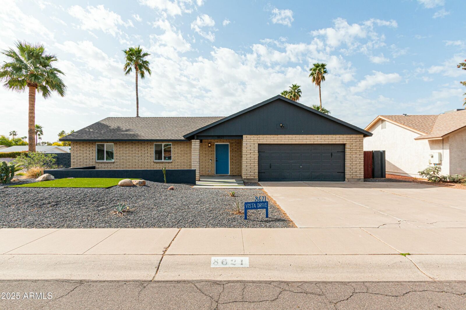 Property Photo: 8621 E Vista Drive AZ 85250