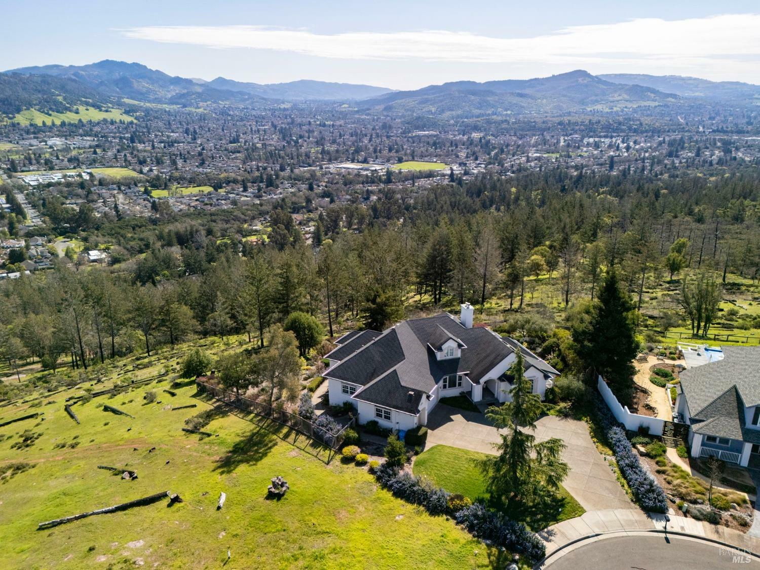 Property Photo: 3682 Rocky Knoll Way CA 95404