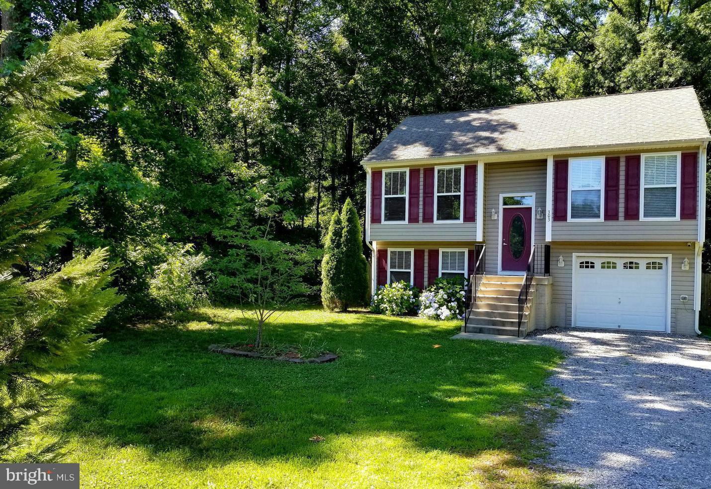 Property Photo: 303 Clearview Drive VA 22443