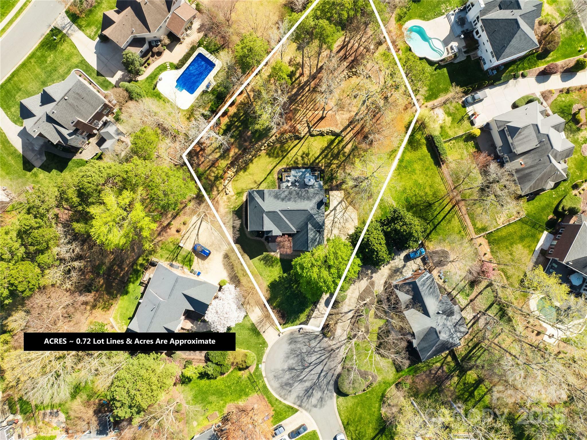 Property Photo: 16103 Greenfarm Road NC 28078