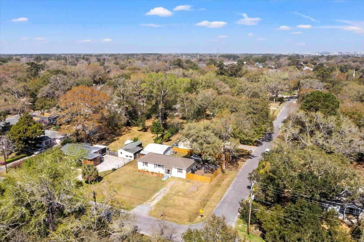 Property Photo: 1526 Chandler Street SC 29412