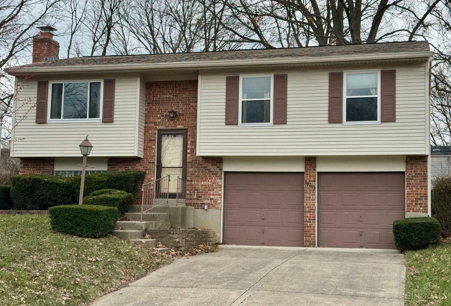 Property Photo:  10253 Crestland Court  OH 45251 