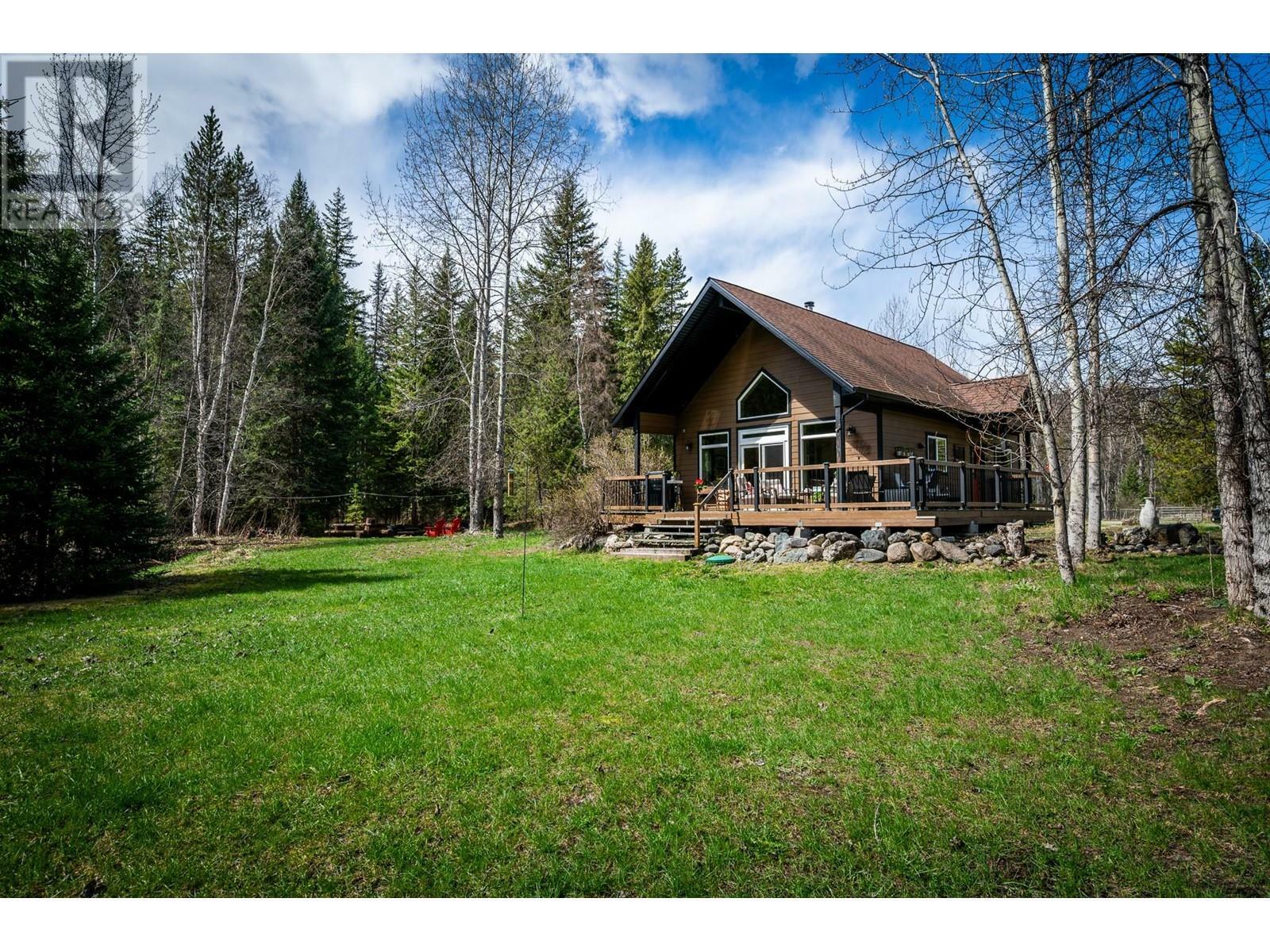 Photo de la propriété: 3240 Barriere South Road BC V0E 1E0