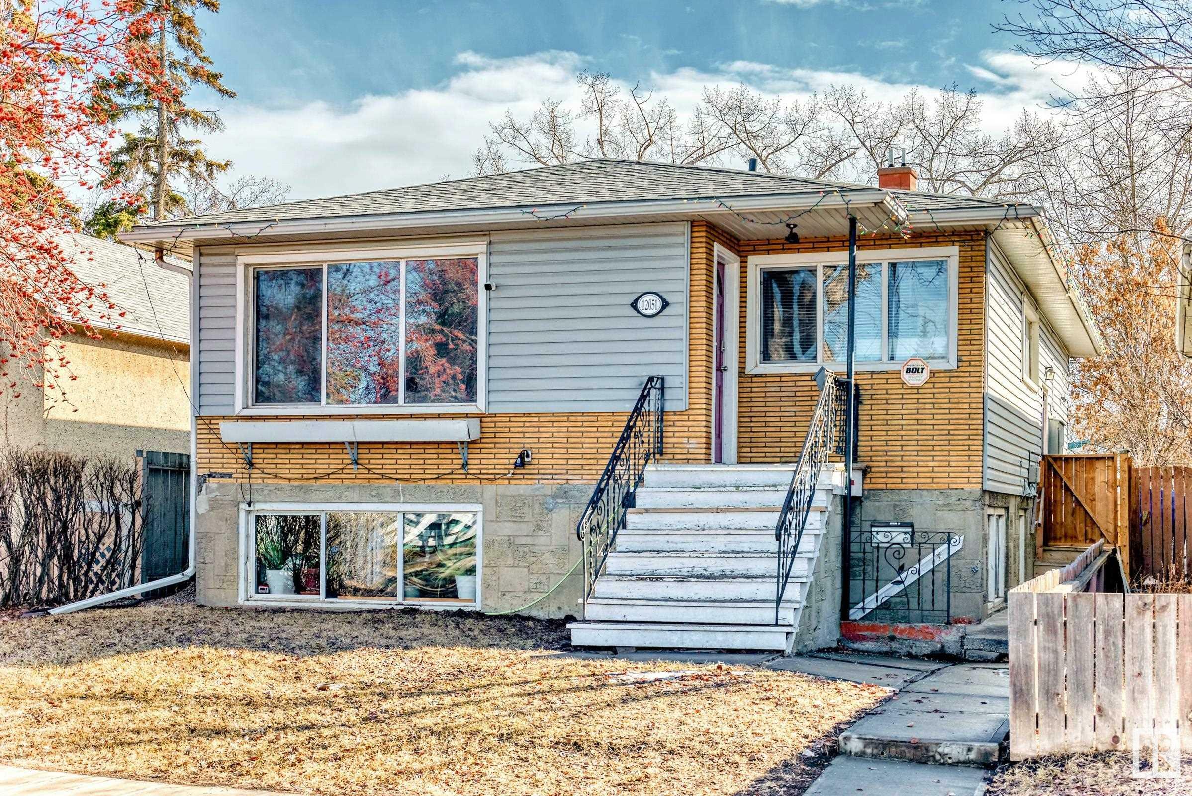 12051 69 Street NW  Edmonton AB T5B 1S7 photo