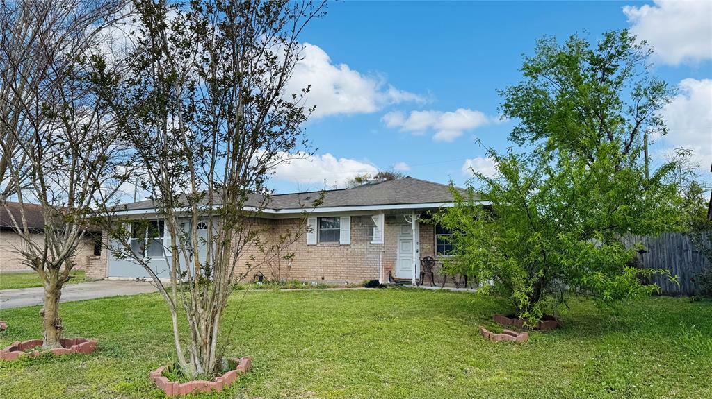 Property Photo: 3111 Hartwick Road TX 77093