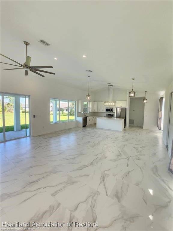 Property Photo: 4983 San Lorenzo Drive FL 33872