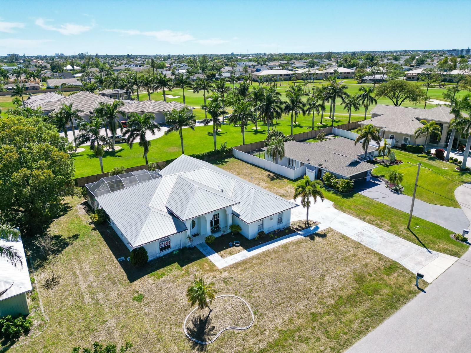 Property Photo: 1008 SW 21st Lane FL 33991