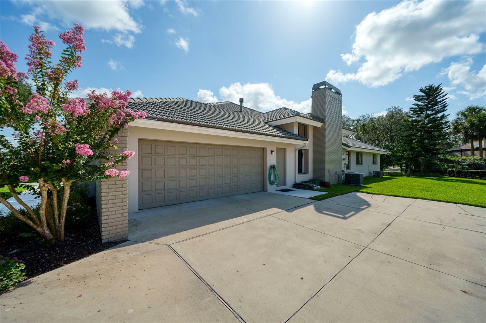Property Photo: 365 N Spaulding Cove FL 32746