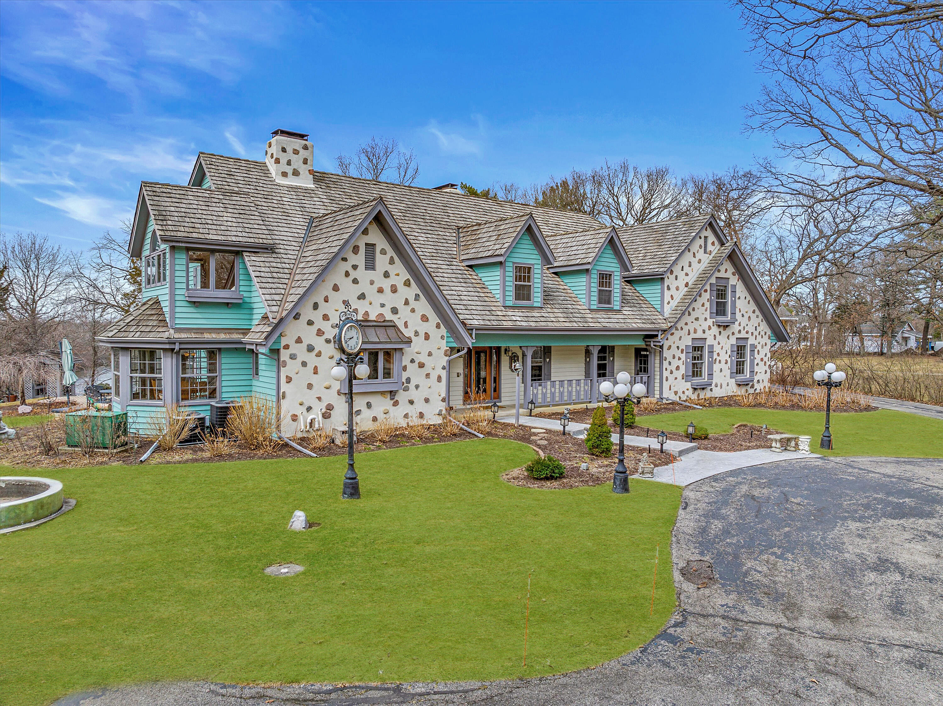 Property Photo: W335n5511 Island View Ln WI 53058