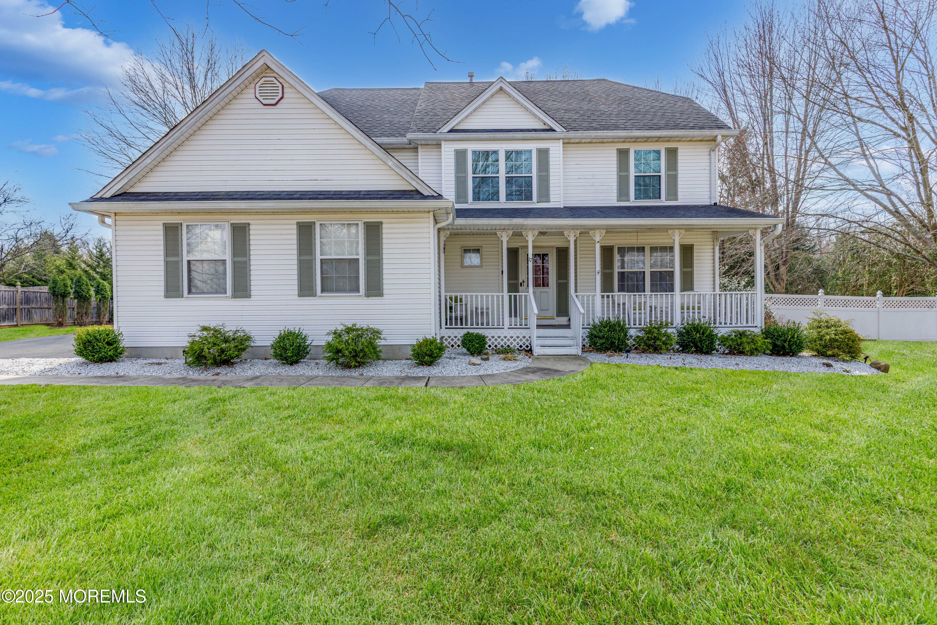 17 E Scarlet Oak Court  Jackson NJ 08527 photo