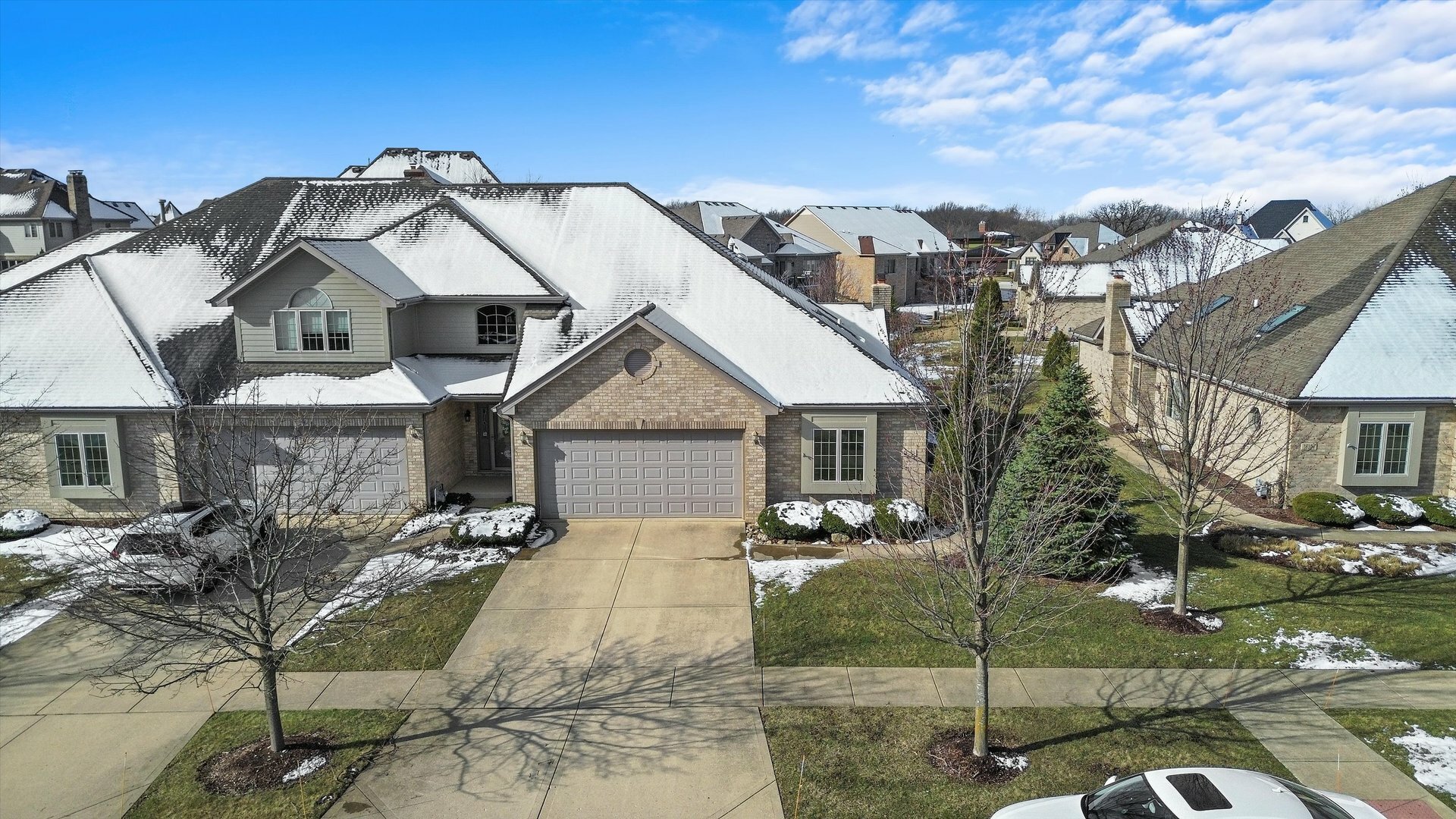 Property Photo: 16132 S Alissa Court IL 60491