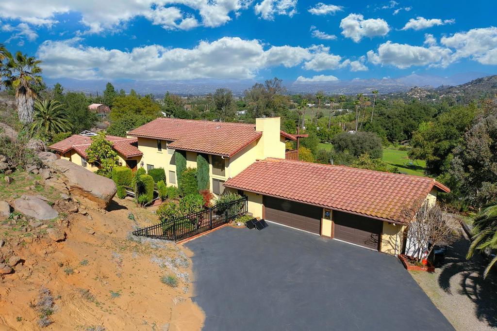 15852 Thomas Paine Drive  Ramona CA 92065 photo