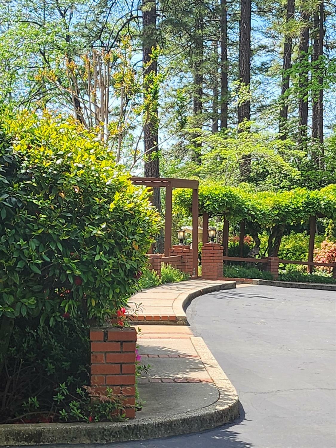 Property Photo: 12827 McCourtney Road CA 95949