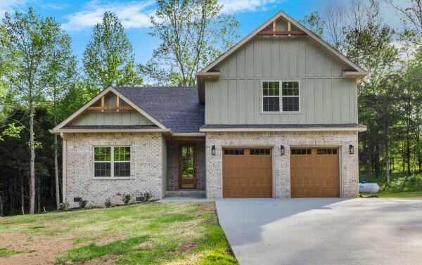 Property Photo: 1607 Charlie Rd TN 37171