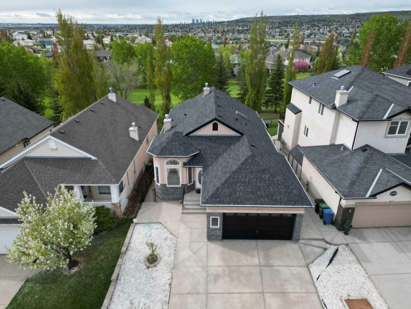 Photo de la propriété: 1069 Panorama Hills Landing NW AB T3K 5M7