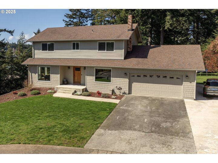2402 Stephanie Ln  North Bend OR 97459 photo