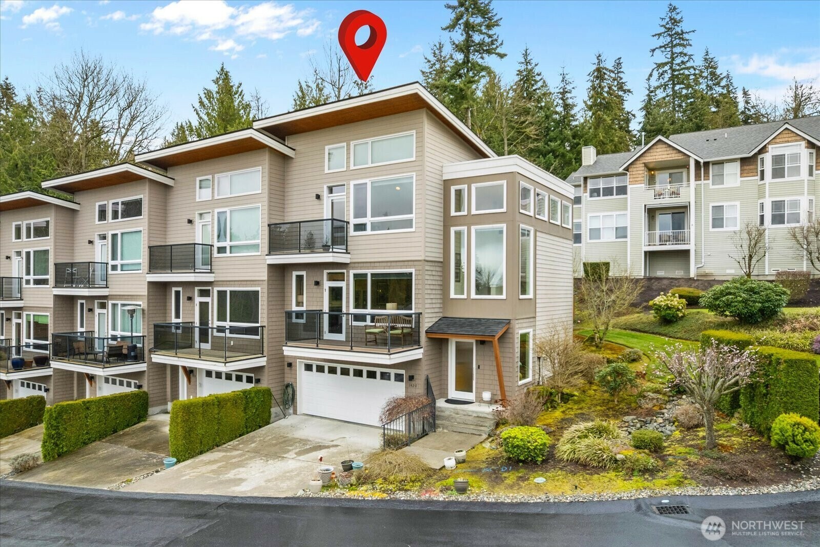 Property Photo: 1420 Digby Place WA 98274
