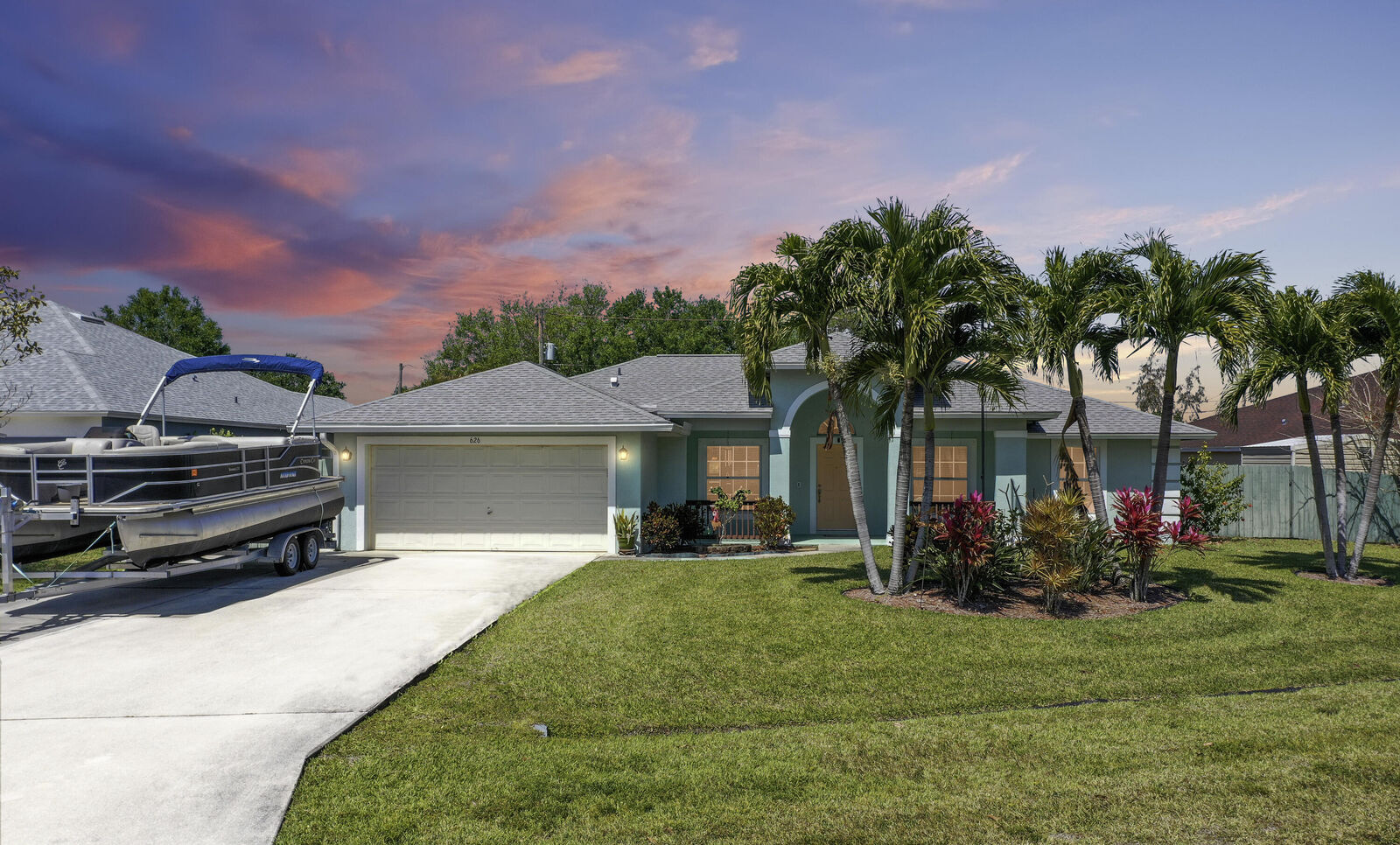 Property Photo: 626 SW Homeland Road FL 34953