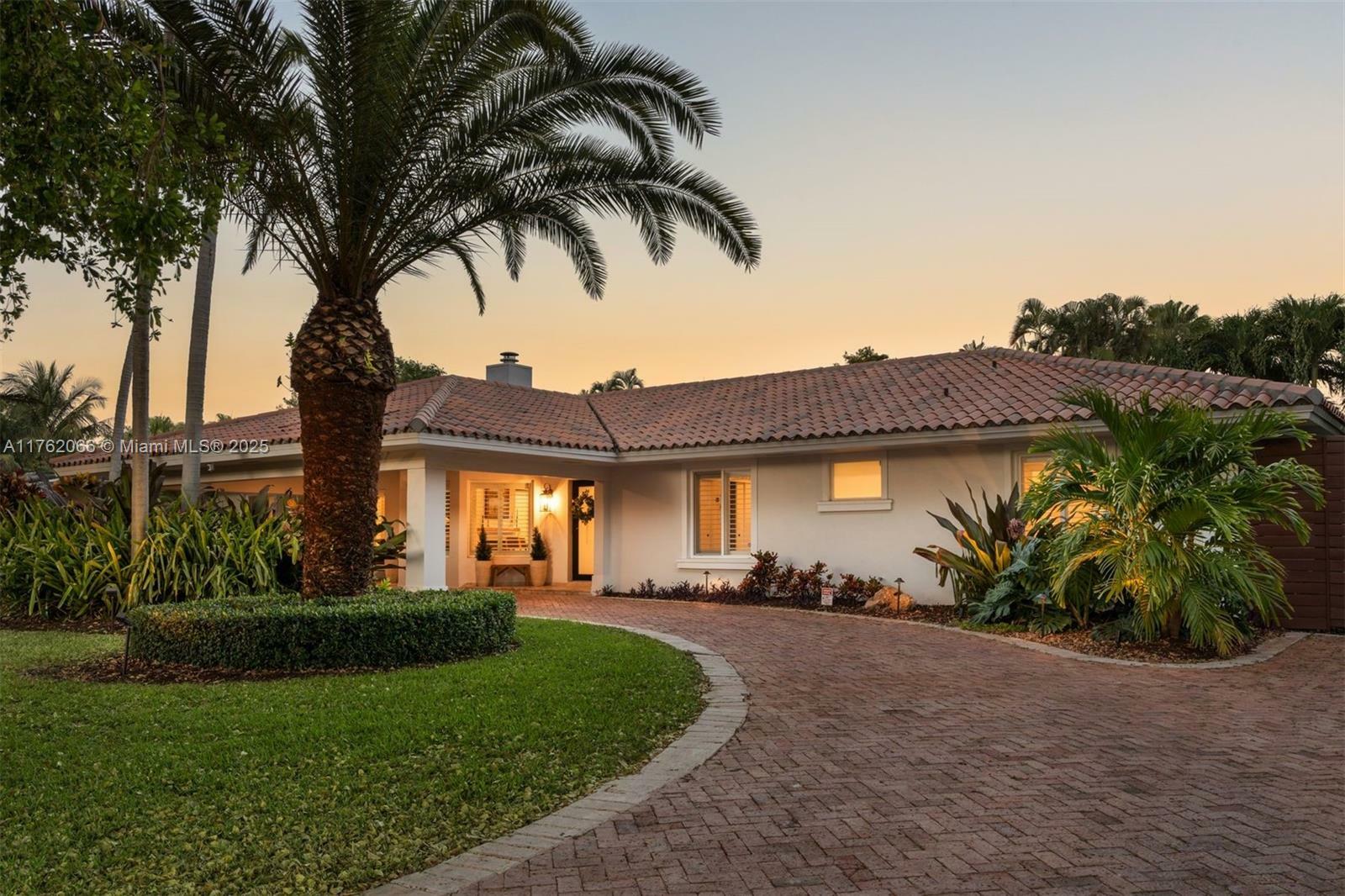 13453 SW 58th Ave  Pinecrest FL 33156 photo