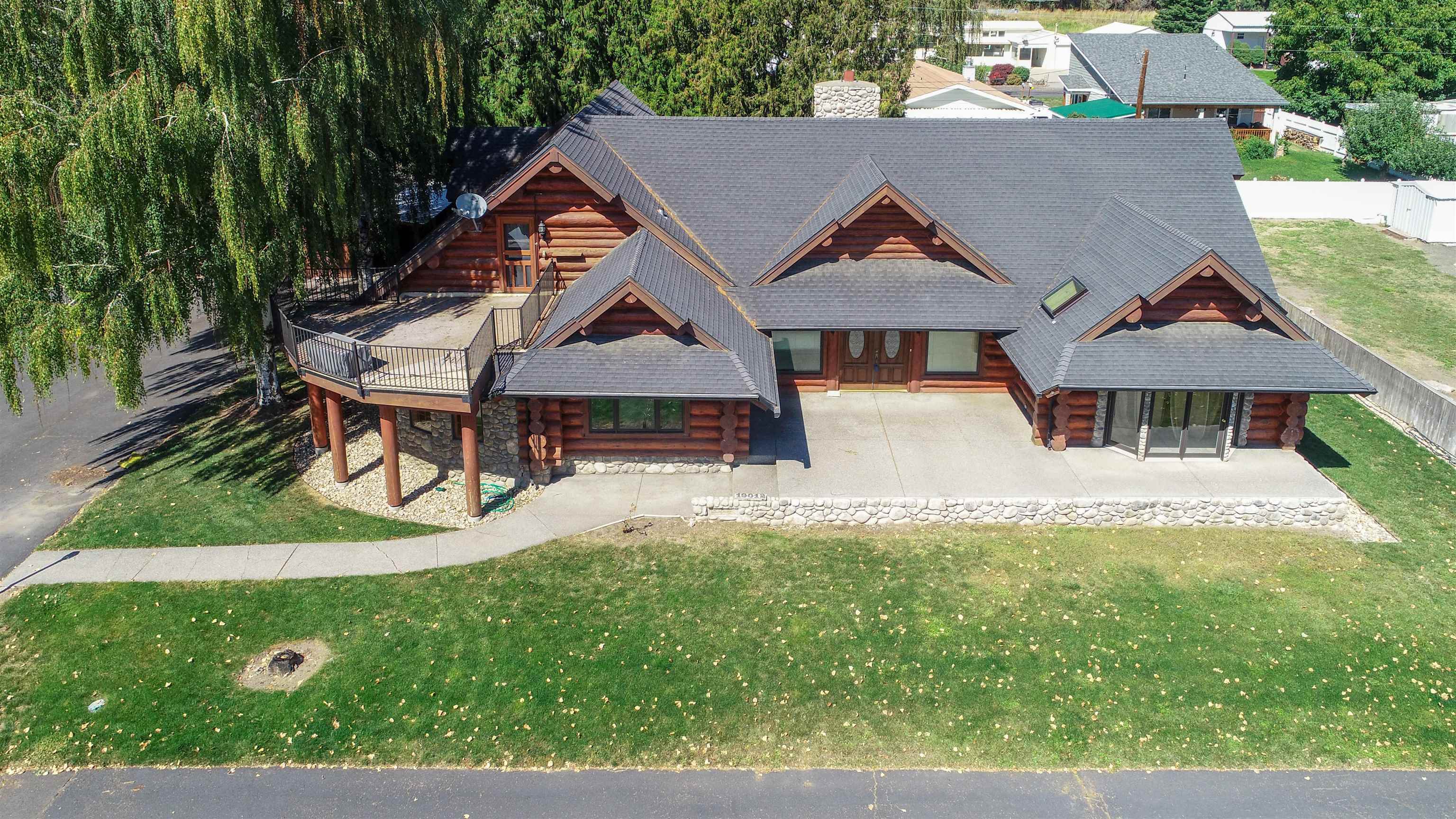 Property Photo: 19012 W Pommier Rd WA 99004