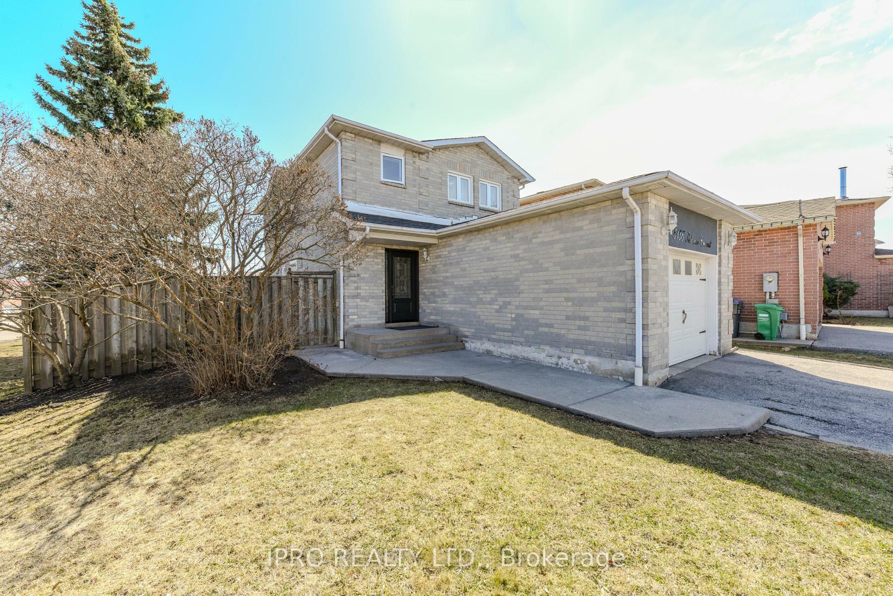 Property Photo: 5136 Palomar Crescent ON L5R 2X4