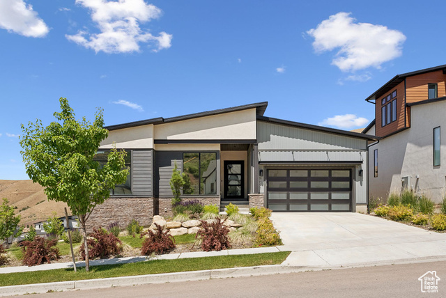Property Photo: 5641 N Canyon Rim Rd UT 84043