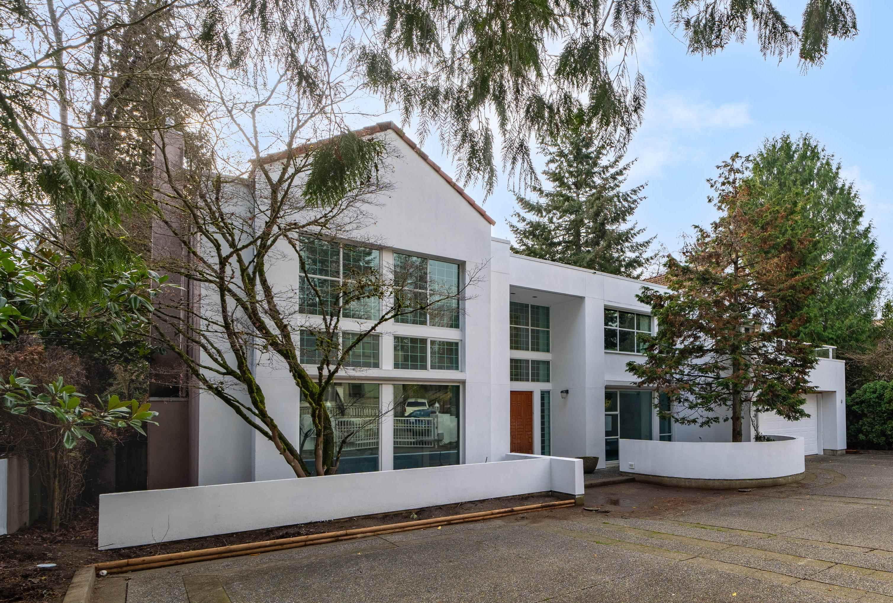 Property Photo: 1128 W 55th Avenue BC V6P 1R1