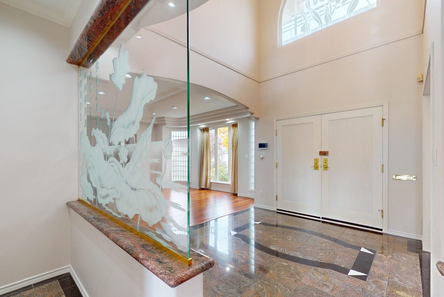 Property Photo: 2556 W 20th Avenue BC V6L 1G8