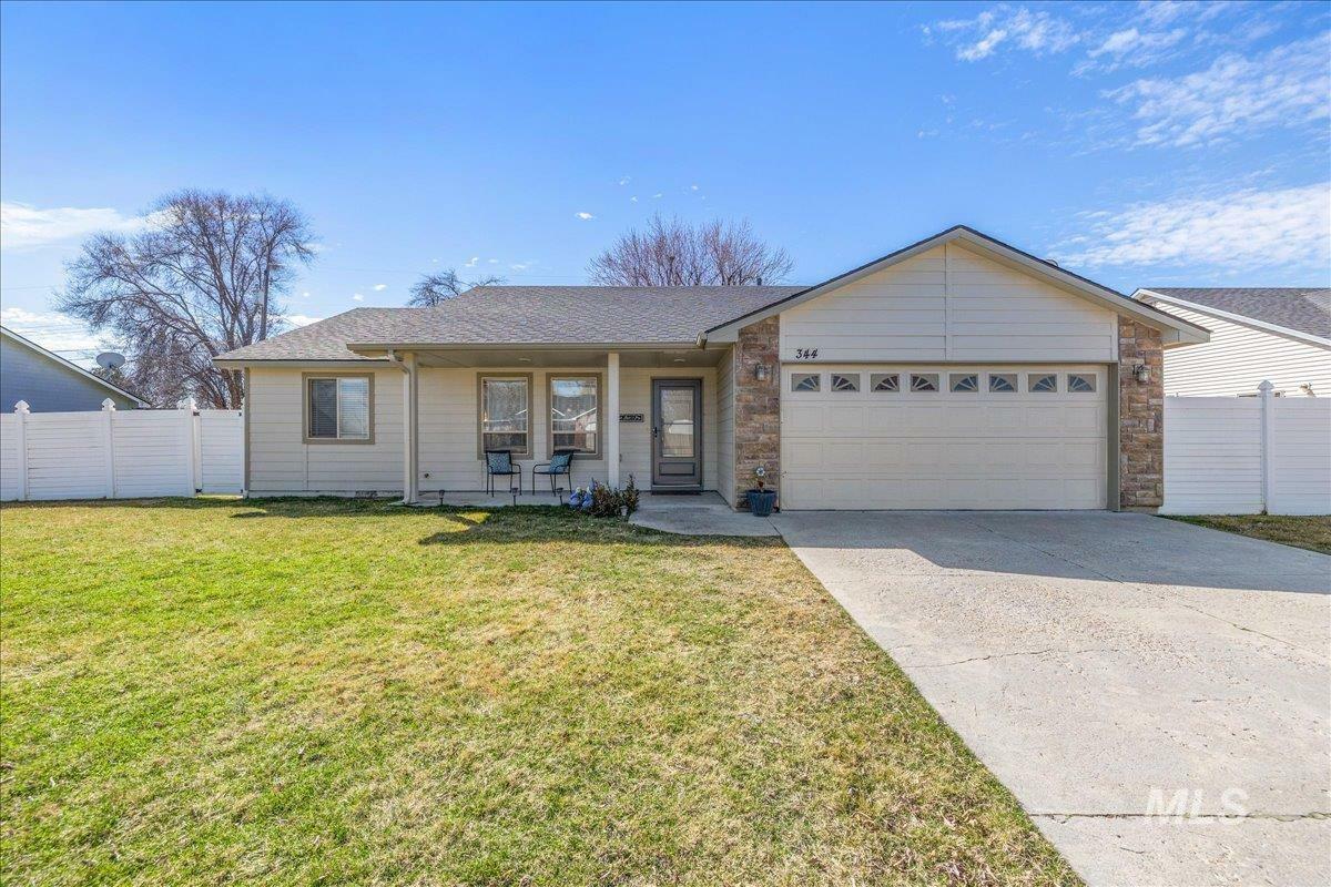 Property Photo: 344 17th Ave N ID 83661