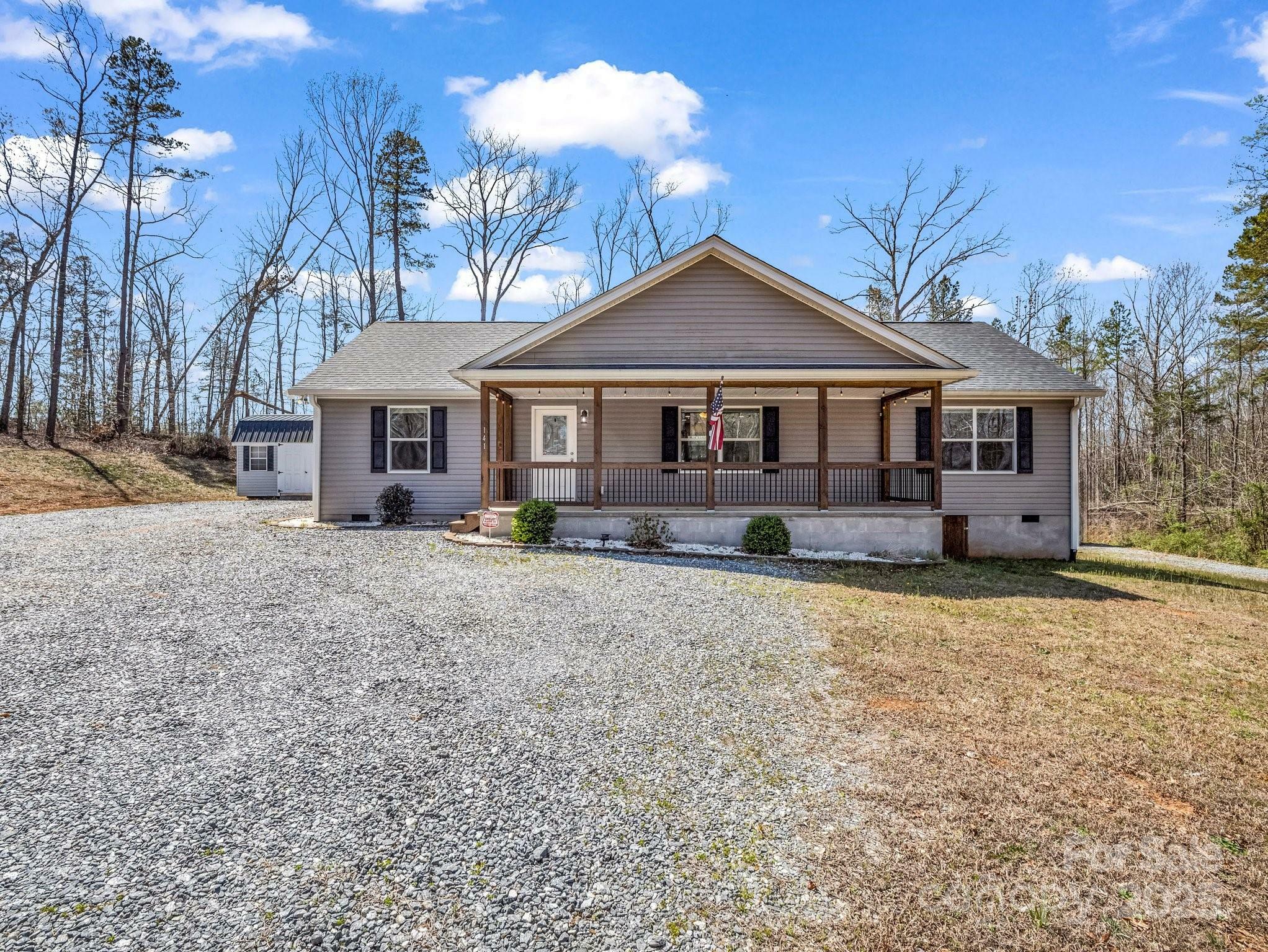 Property Photo: 141 Oliver Lane NC 28040