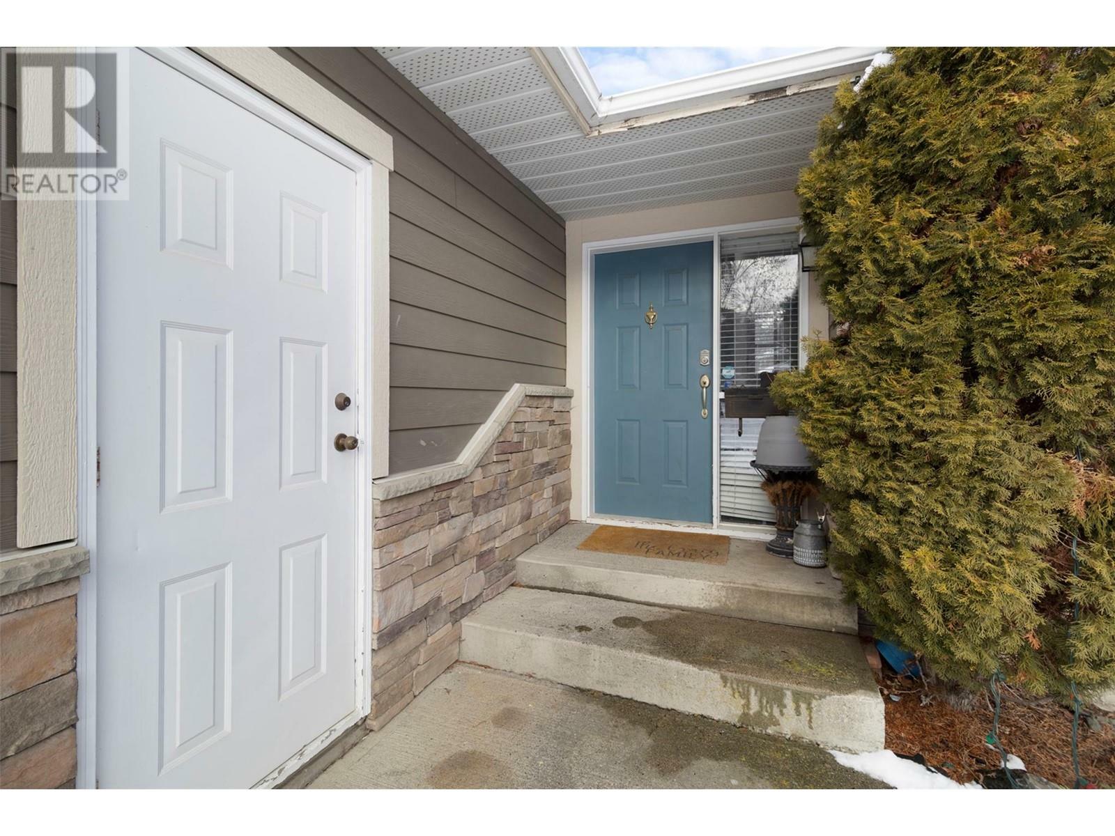 Property Photo: 194 Castle Towers Drive BC V2E 2C6
