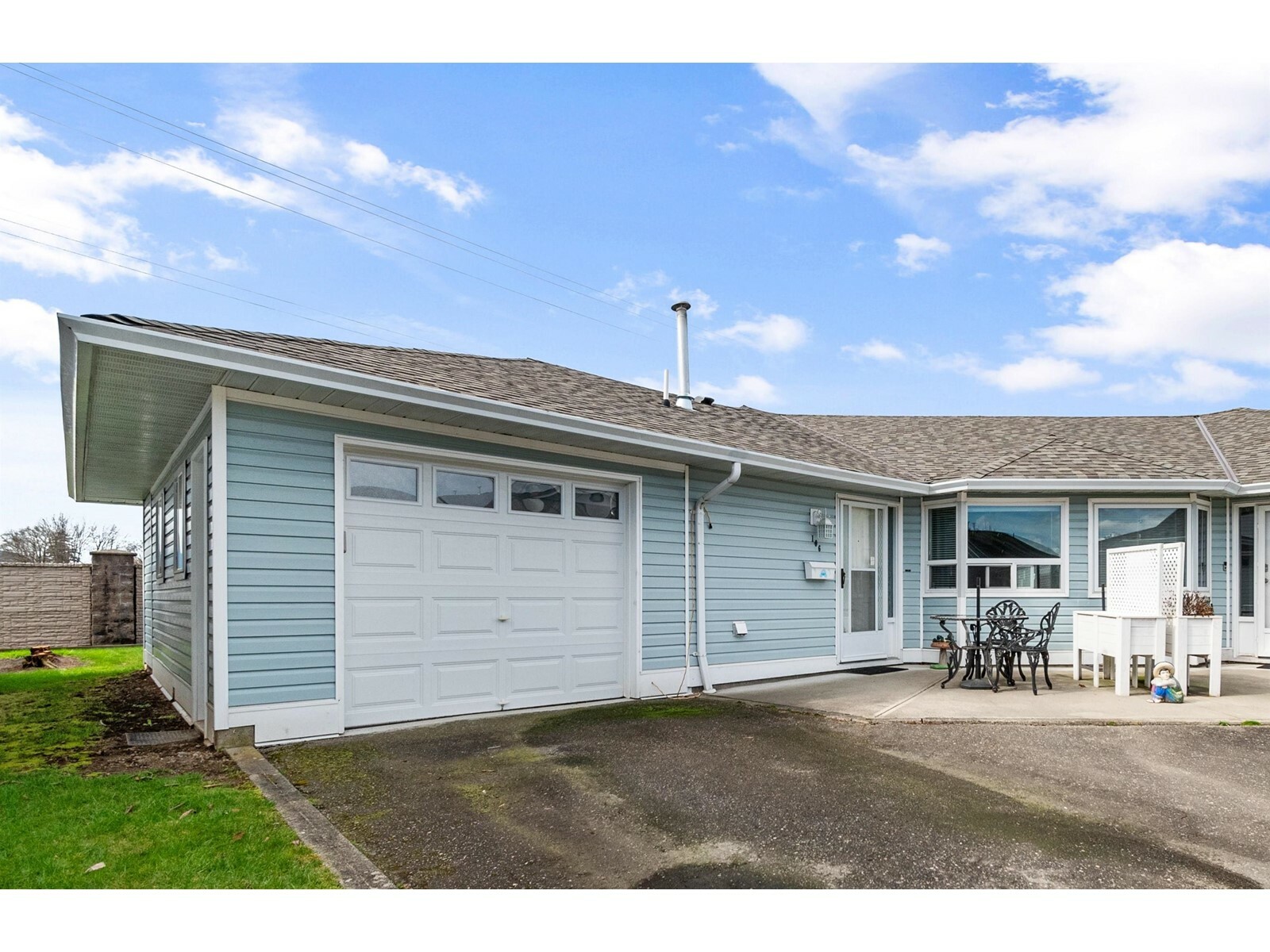 Photo de la propriété: 7610 Evans Road 106 BC V2R 2X8