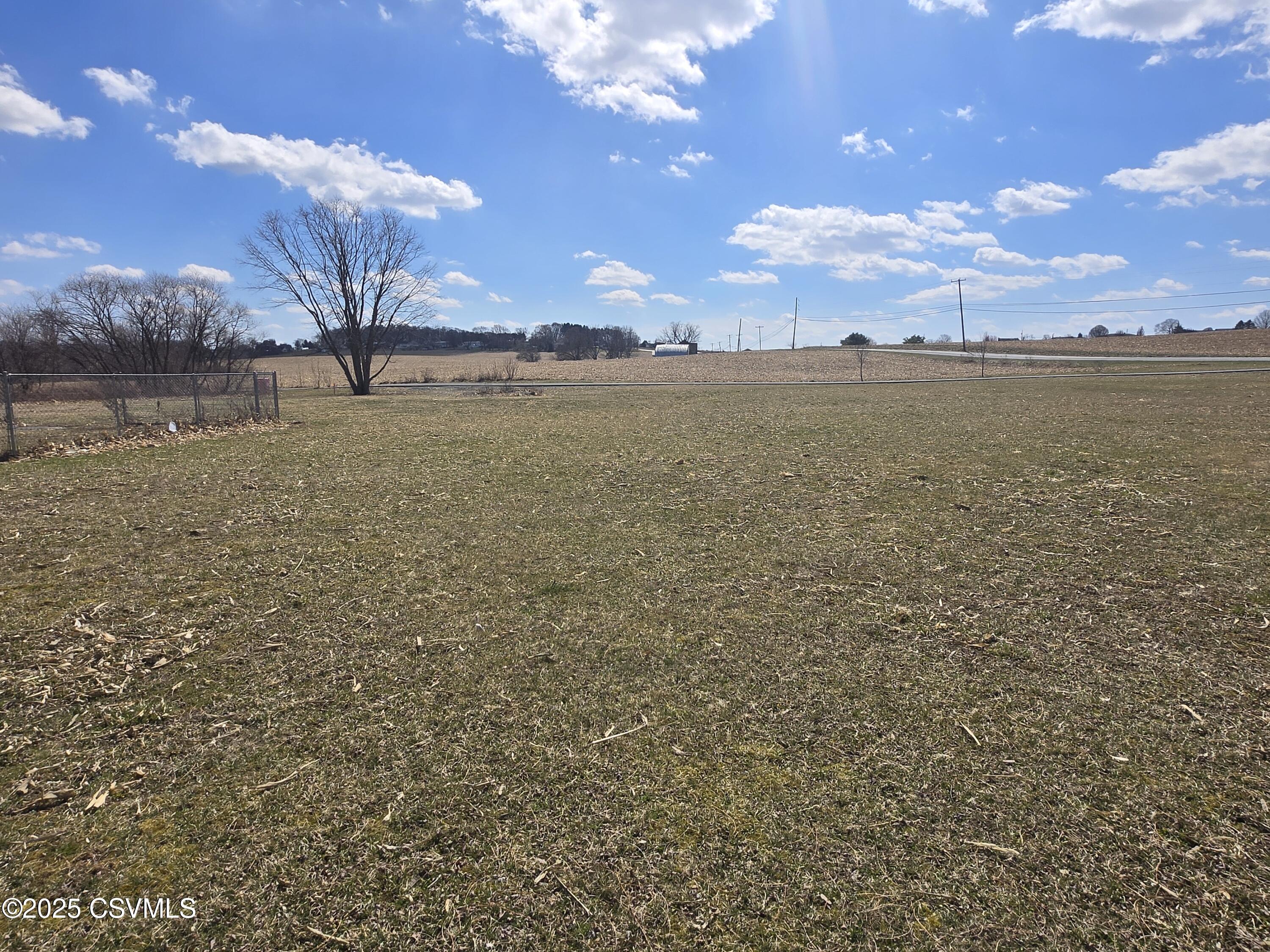 33 Grand Oak Lane  Selinsgrove PA 17870 photo