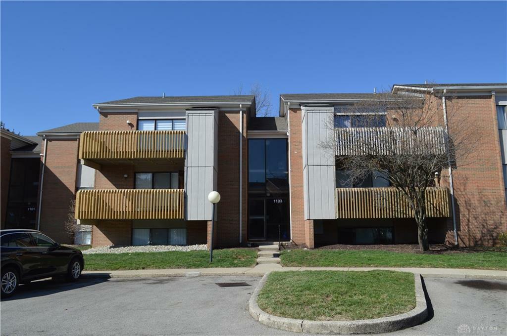 Property Photo:  1103 Arrowhead Crossing A  OH 45449 