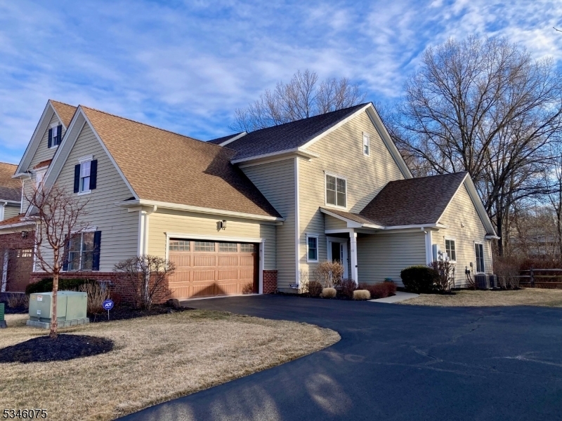 Property Photo: 15 Whitney Farm Pl NJ 07960