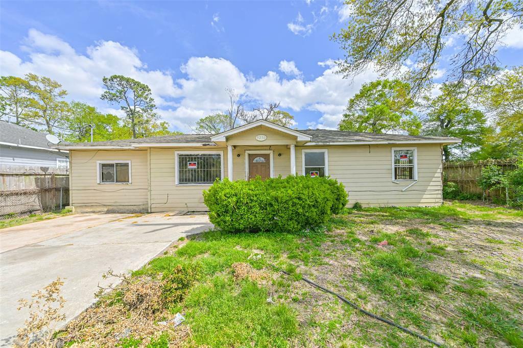 Property Photo:  9230 Lanewood Drive  TX 77016 