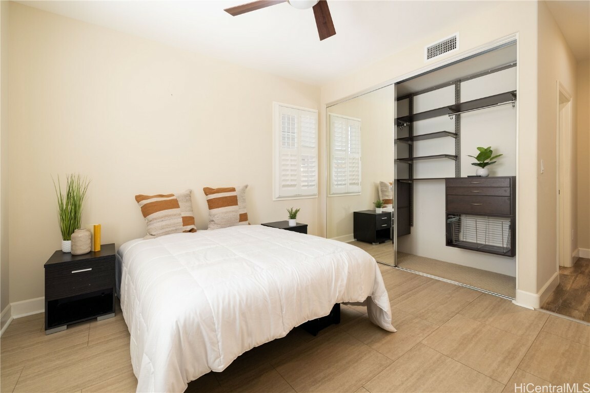 Property Photo: 91-1072 Waikapoo Street HI 96706