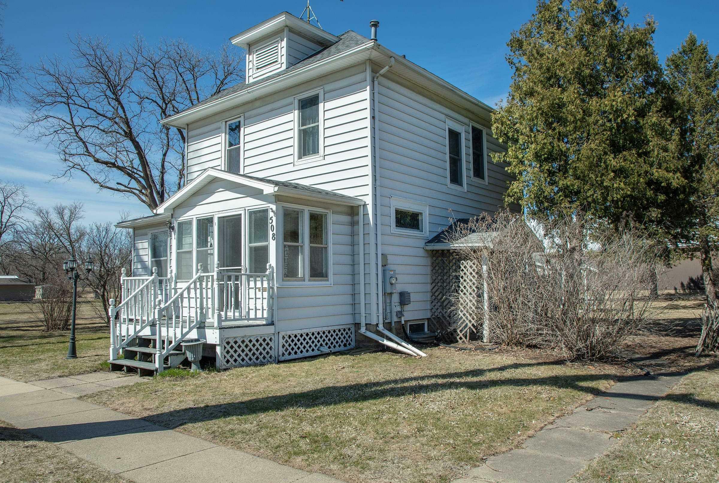 508 NW 5th Avenue  Waverly IA 50677 photo