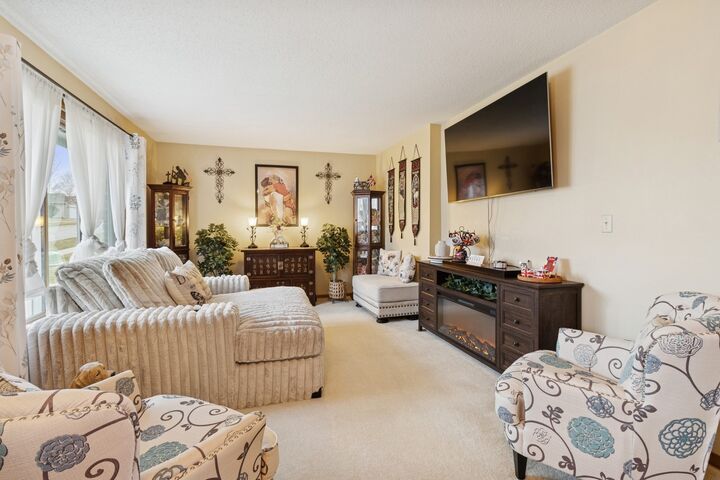 Property Photo:  1115 E 7th Street  IA 50219 