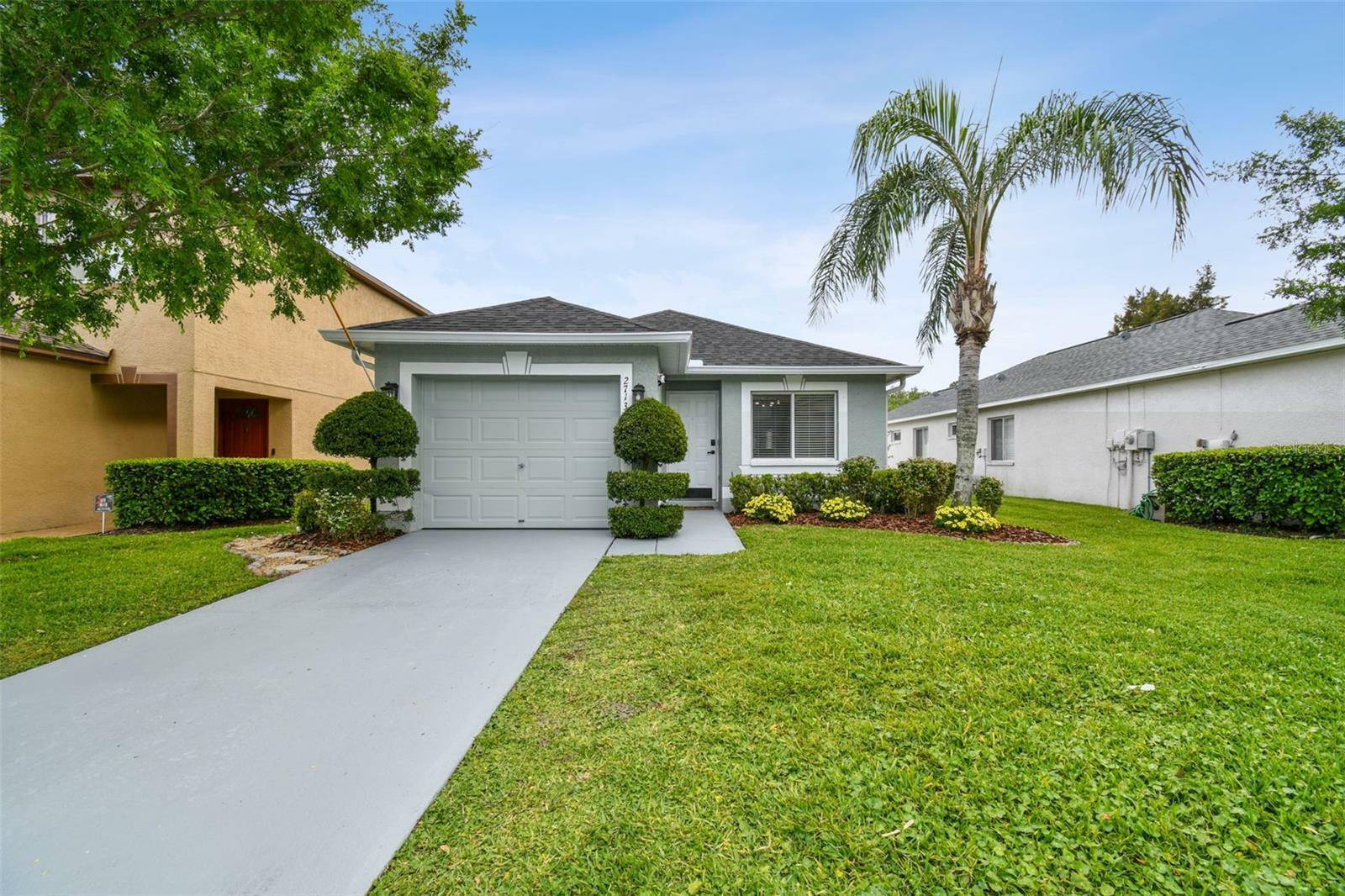 Property Photo: 27136 La Jolla Way FL 33544