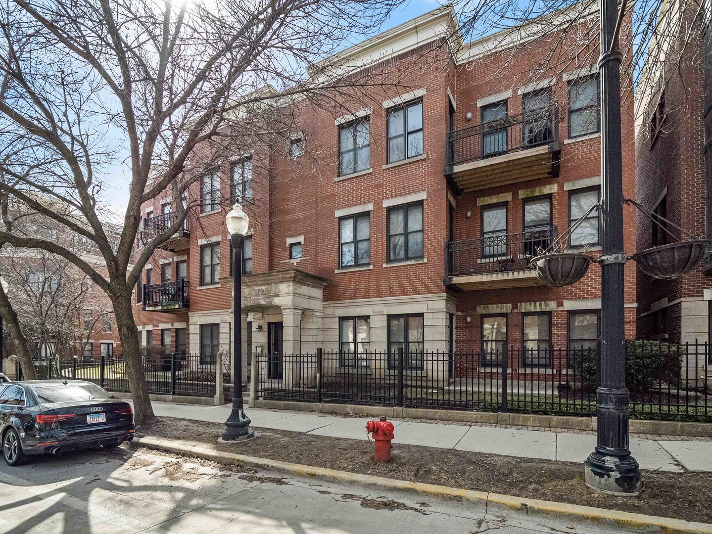 Property Photo: 1500 S Halsted Street 1A IL 60607
