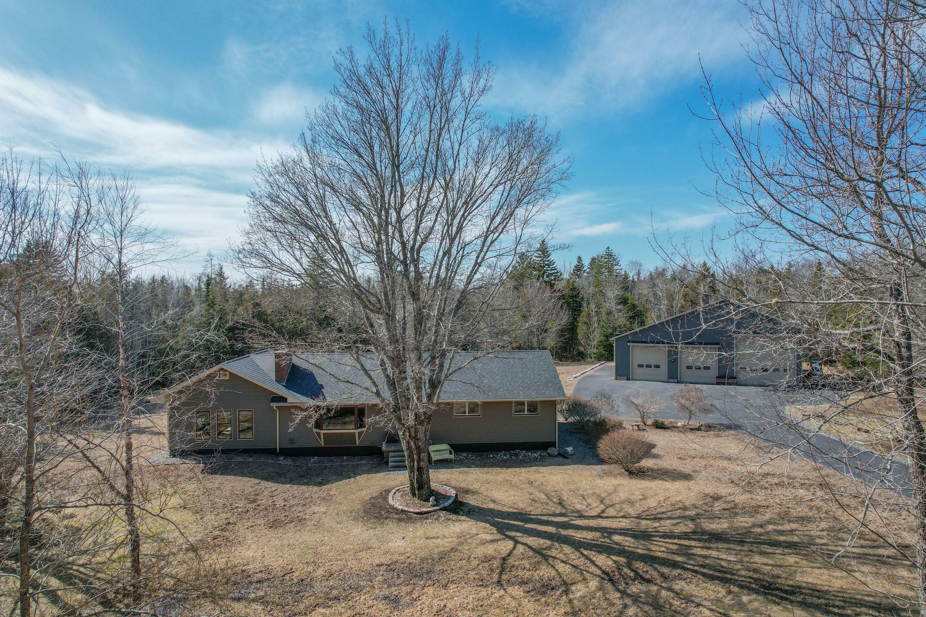 Property Photo: 152 W Bay Road ME 04607