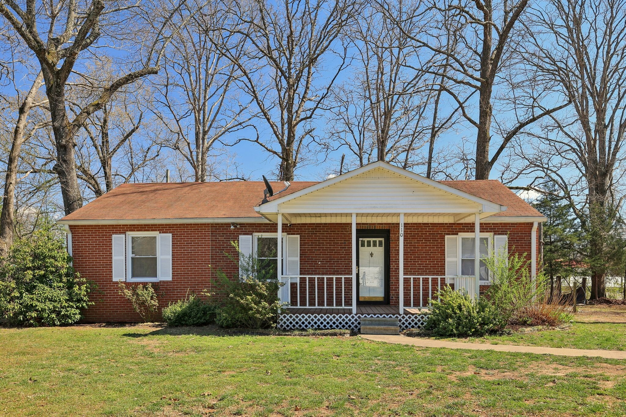 Property Photo: 110 Cage Cir TN 37055