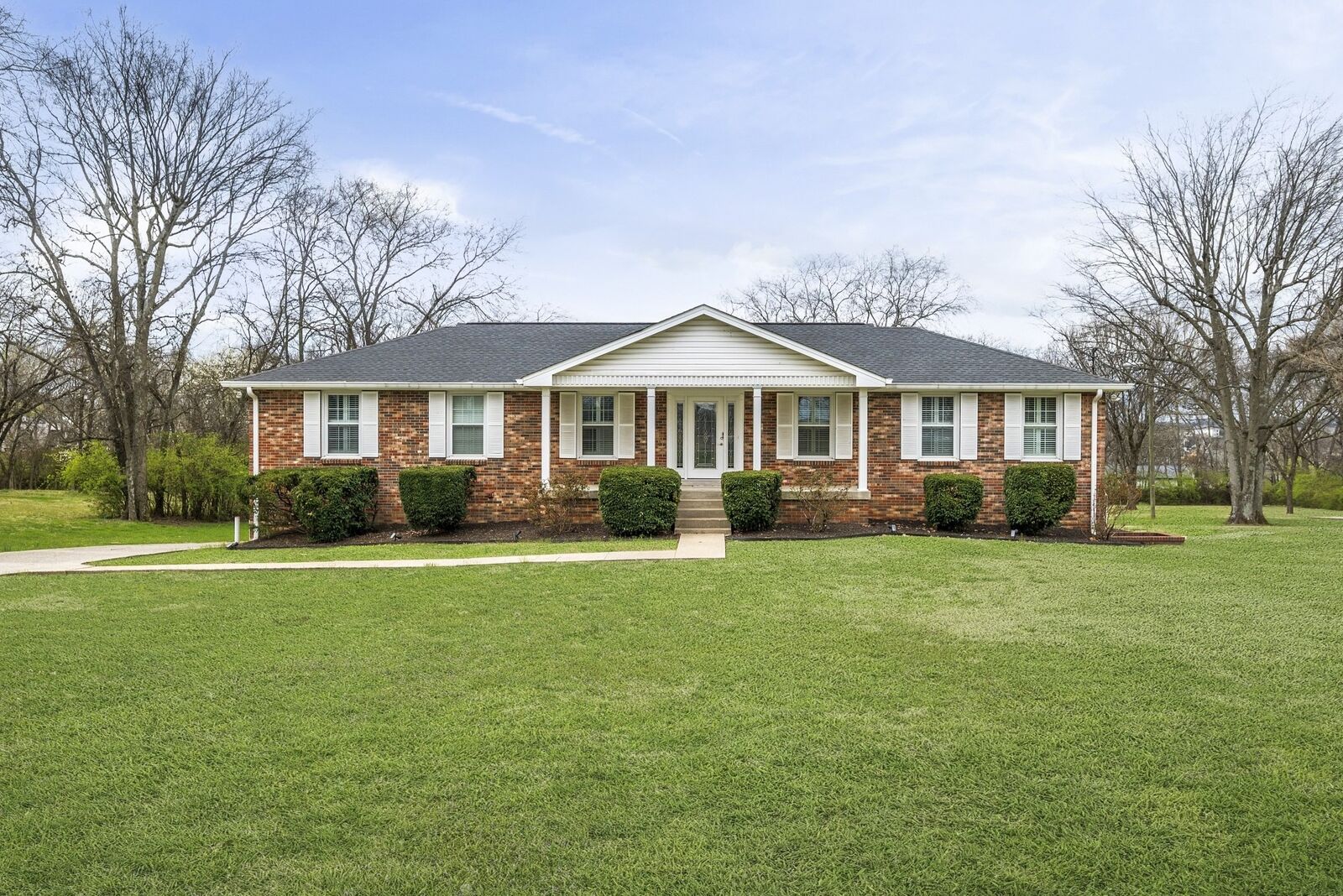 Property Photo:  1007 Snow Ave  TN 37115 