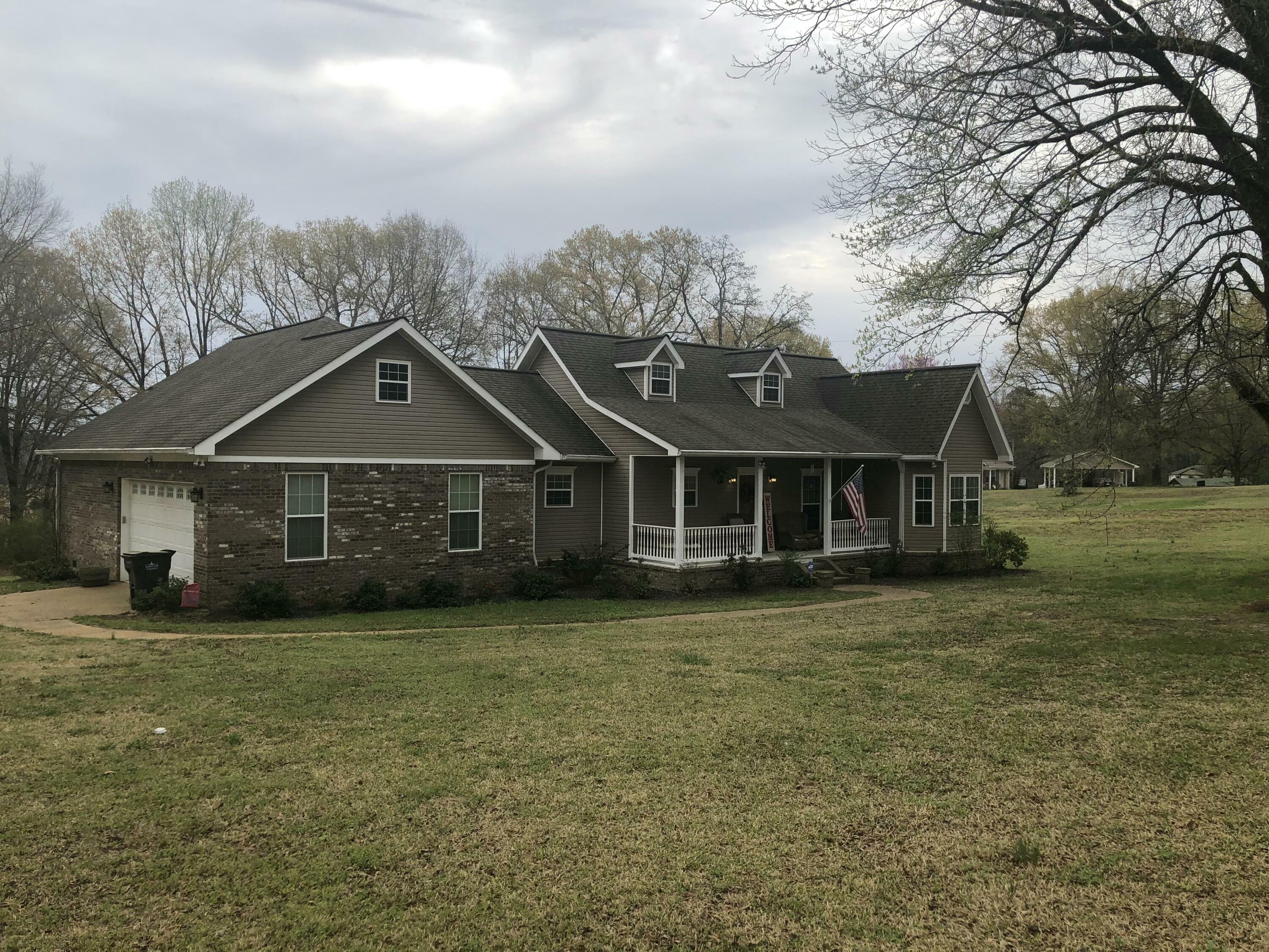 Property Photo: 2 Cr 348 MS 38655