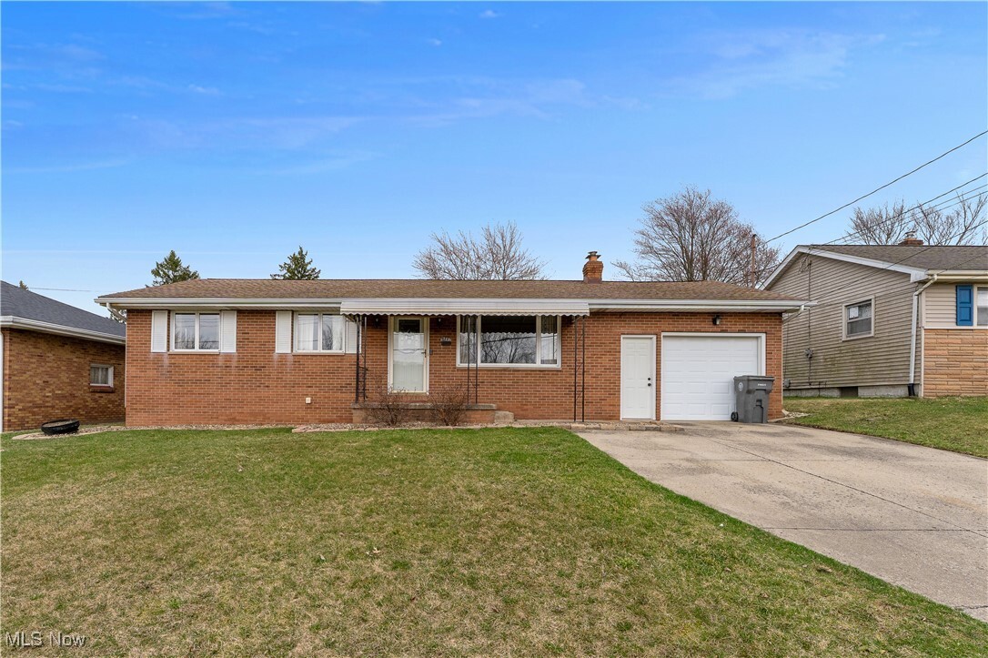 Property Photo:  677 Wesley Avenue  OH 44509 