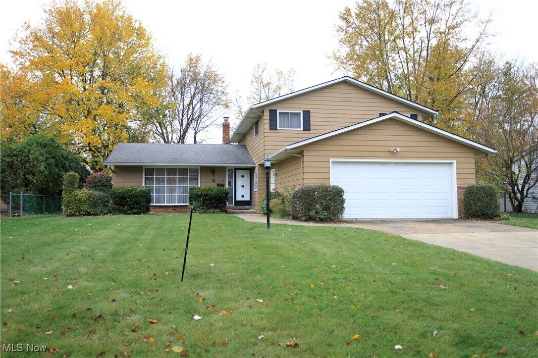 Property Photo: 522 Catlin Drive OH 44143