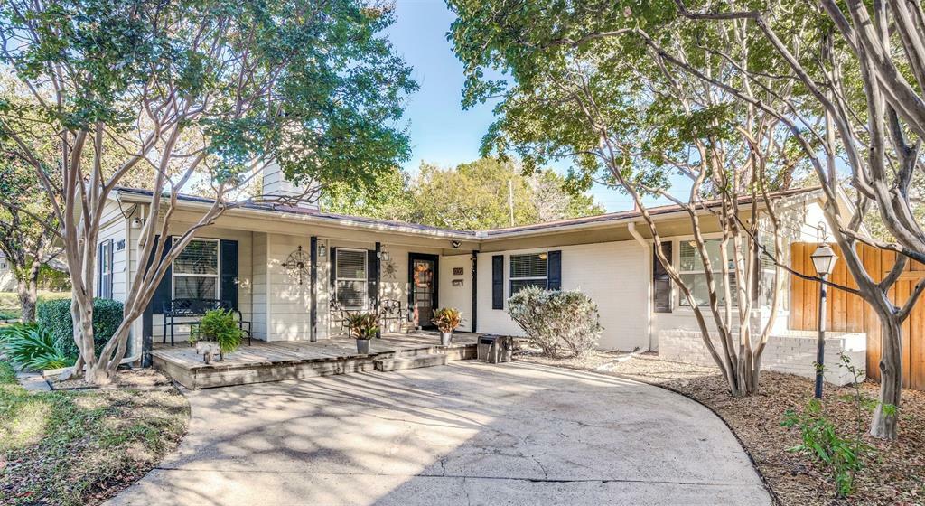 Property Photo: 9705 Twin Creek Drive TX 75228